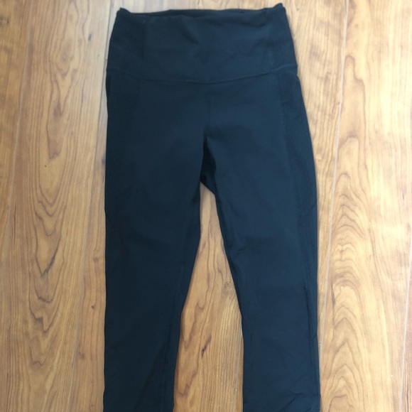lululemon athletica Pants - Lululemon Black Crops (6)